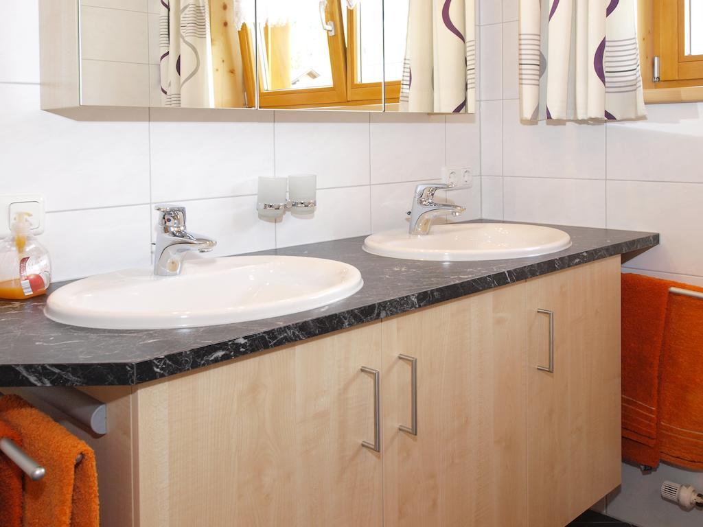Ferienbauernhof Moosbrugger Apartment ชอปเปอร์เนา ห้อง รูปภาพ